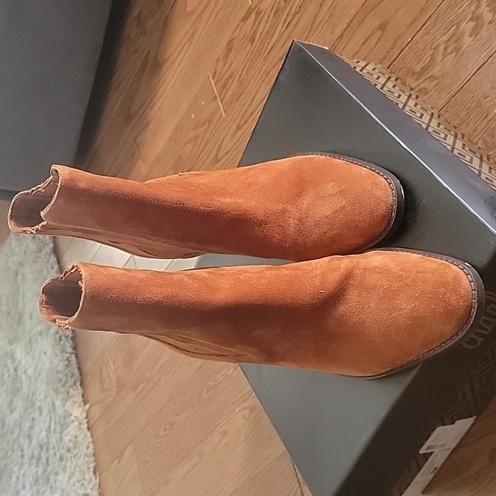 Charles by charles david "Shopper" Kid Suede Bootie - Picture 2 of 10